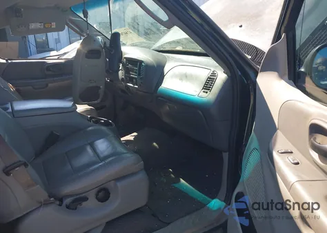 2003 Ford F-150 Lariat/Xl/Xlt z USA, uszkodzony, nr VIN 1FTRX18L83NB36245